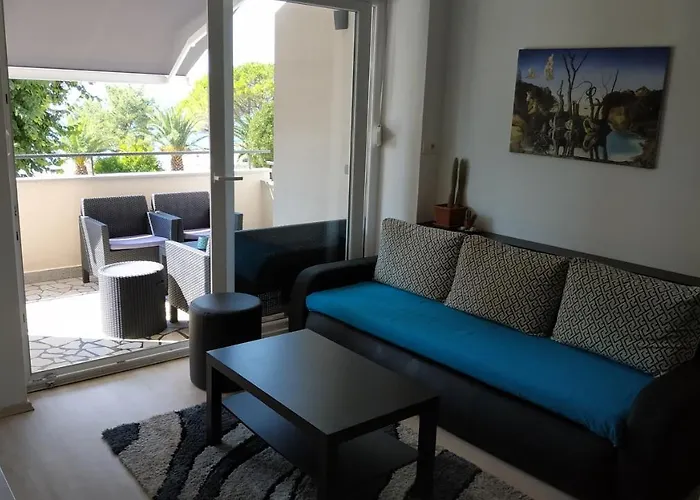 Apartament Katnic By The *
