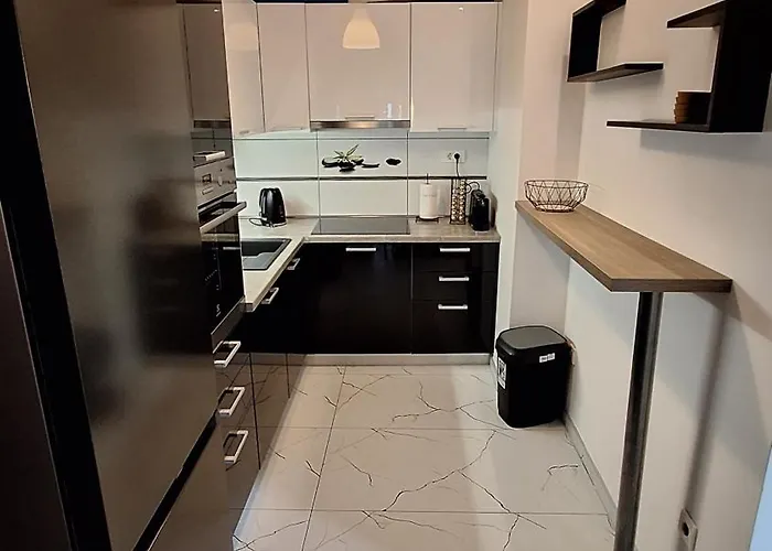 Apartament Katnic By The *